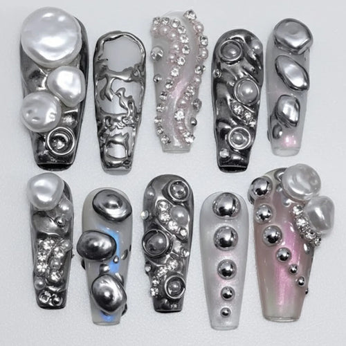 Silver & Pearl Nails